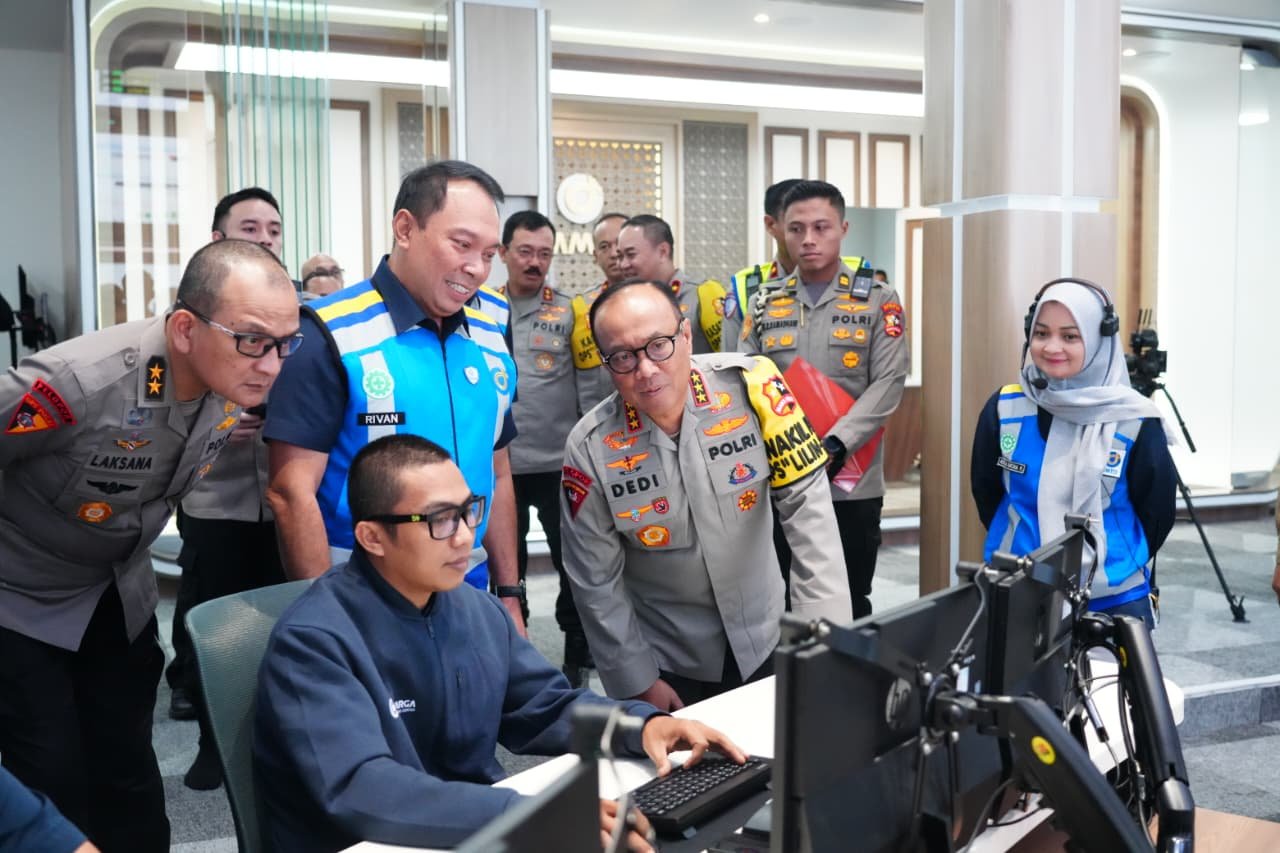 Wakapolri Turun Lansung Monitoring Arus Balik Nataru di Command Center Tol Jasa Marga Jatiasih